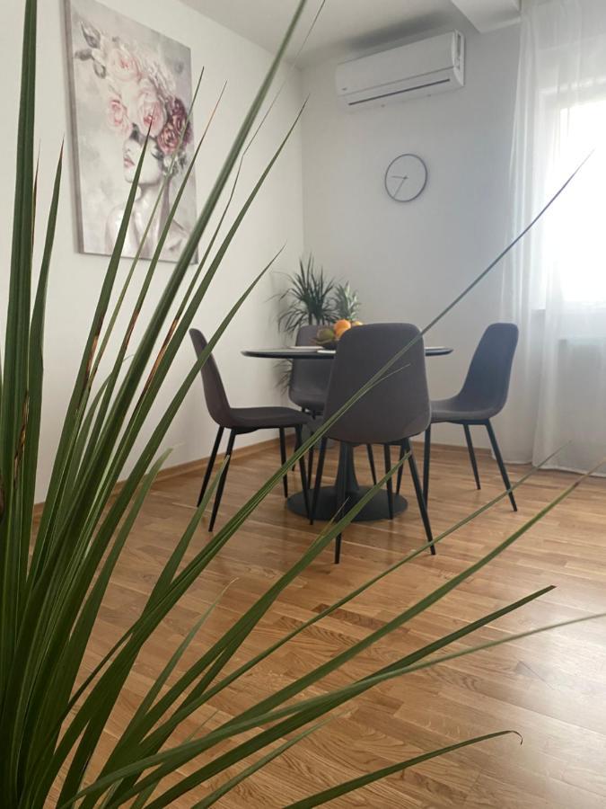 Penthouse West S Apartment วาราชดีน ภายนอก รูปภาพ